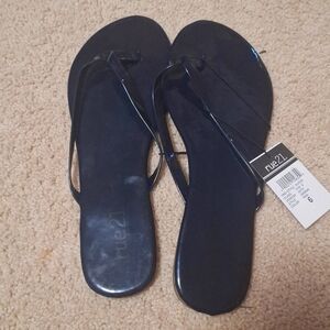 Rue21 navy blue flat sandals size 6